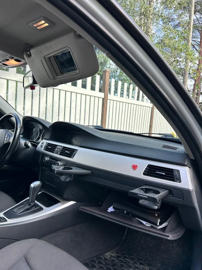 BMW 320 2010, kuva 6/11