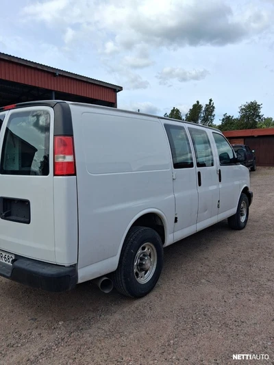 GMC Savana 2015, photo 4/11