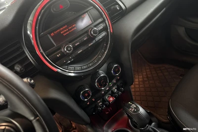 MINI Cooper 2017, kuva 8/8