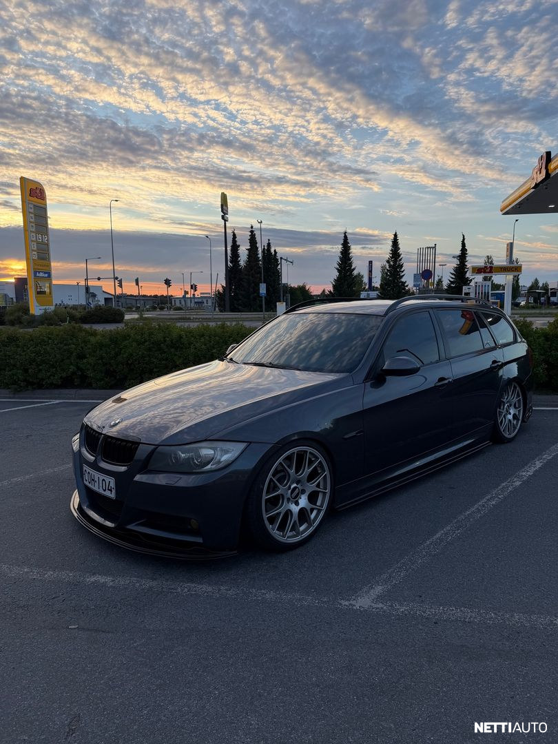 BMW 325