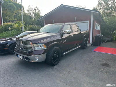Dodge Ram 1500 5,7 Hemi Laramie 4x4 2014, kuva 2/21