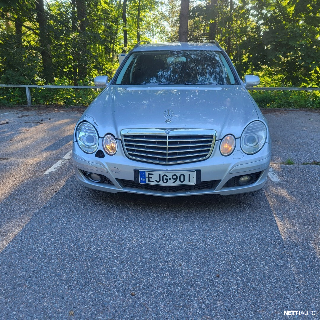 Mercedes-Benz E 220