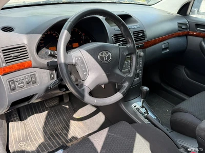Toyota Avensis 1.8 VVT-i Linea Sol Wagon 2005, photo 3/3