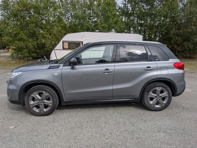 Suzuki Vitara 1.6i alla grip 4-veto 2017, photo 1/9