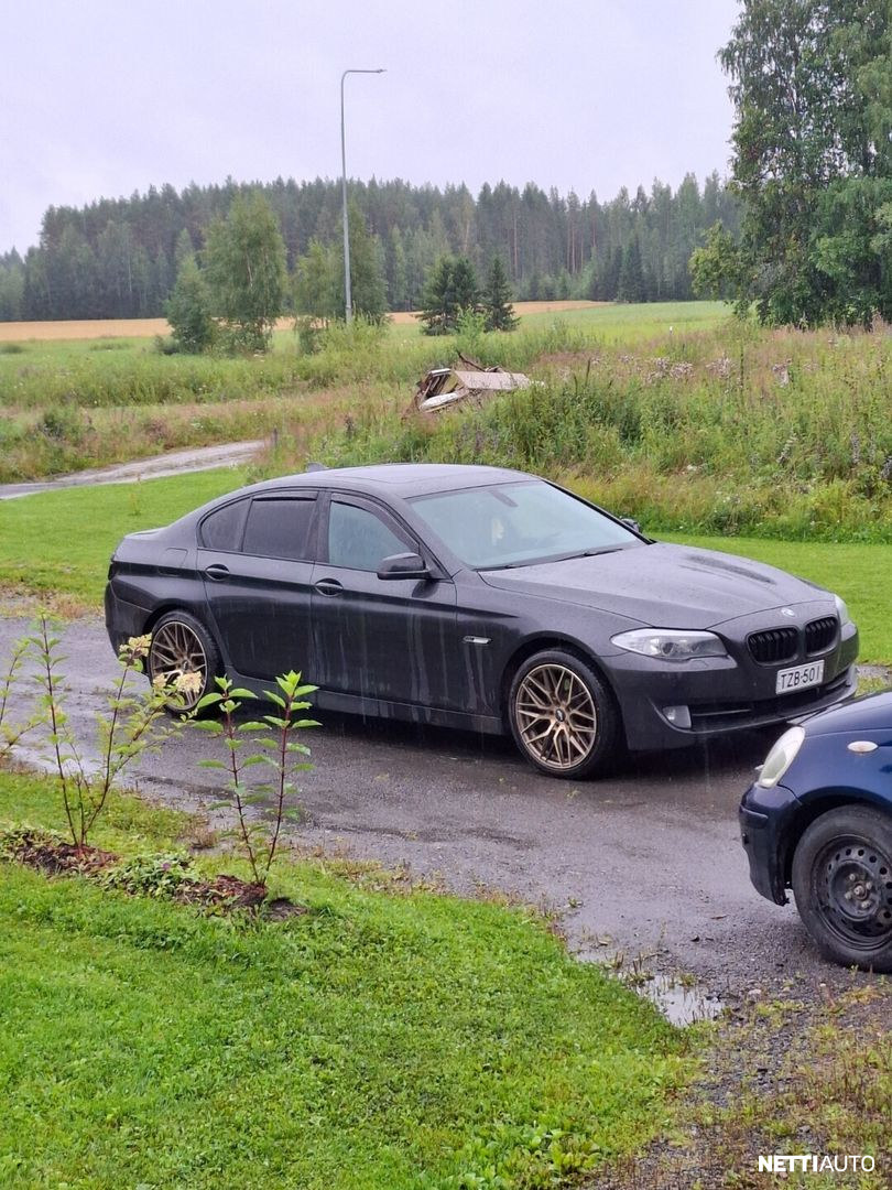 BMW 525