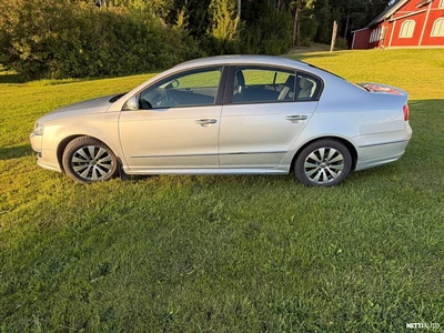 Volkswagen Passat 2010, photo 7/17