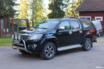 Toyota Hilux Double Cab 3.0 D-4D A 2013, photo 2/10