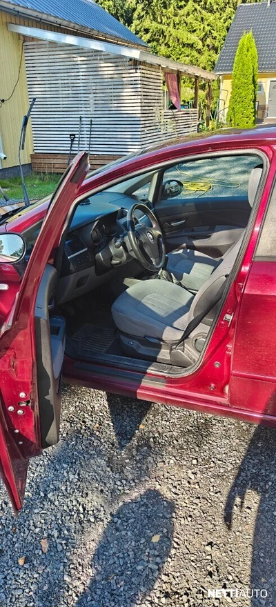 Fiat Linea 2010, kuva 5/10