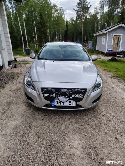 Volvo S60 2011, photo 5/14