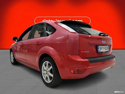 Ford Focus 1,6 100hv Trend M5 5-ovinen 2010, photo 7/29