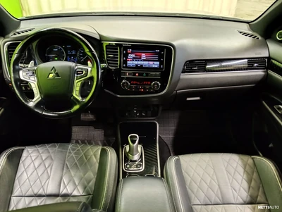 Mitsubishi Outlander PHEV 2018, kuva 4/10