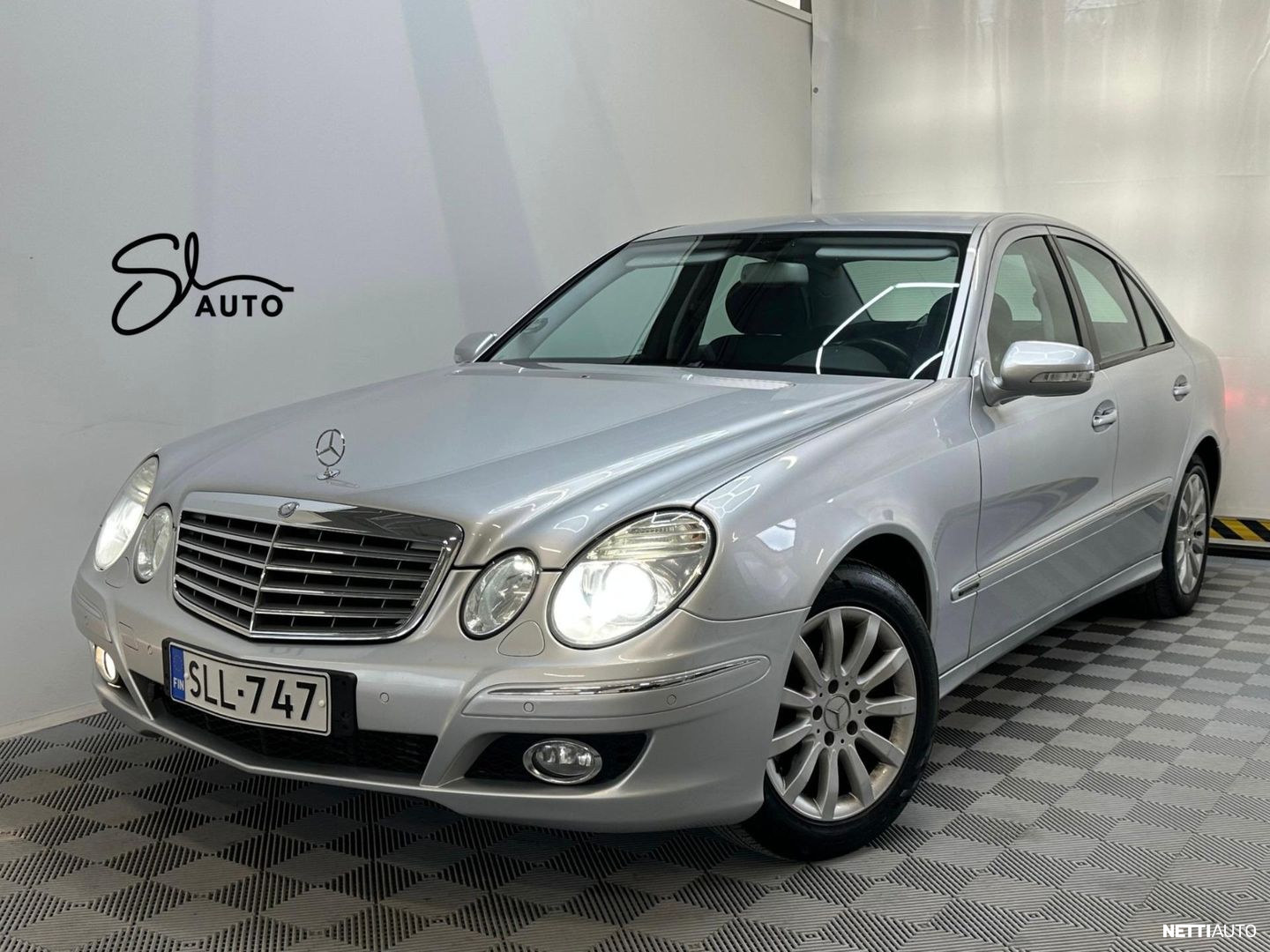 Mercedes-Benz E