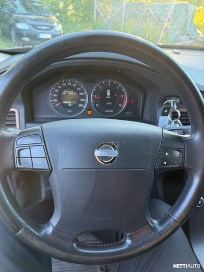 Volvo V70 2,0D Momentum 2008, kuva 4/6