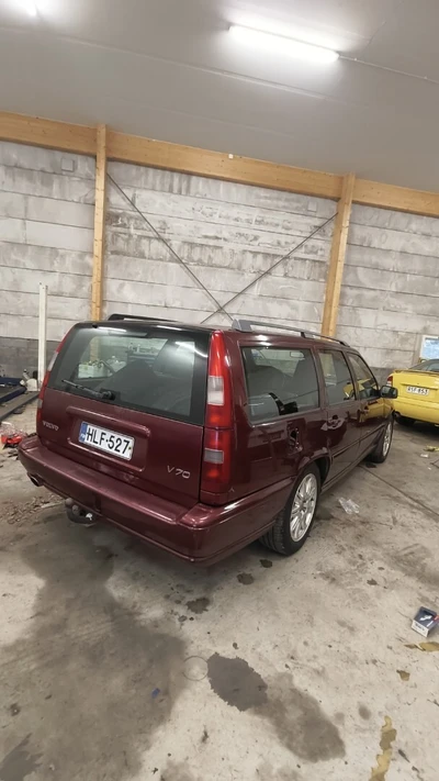 Volvo V70 Sportswagon 2,4 10V 1999, kuva 4/13