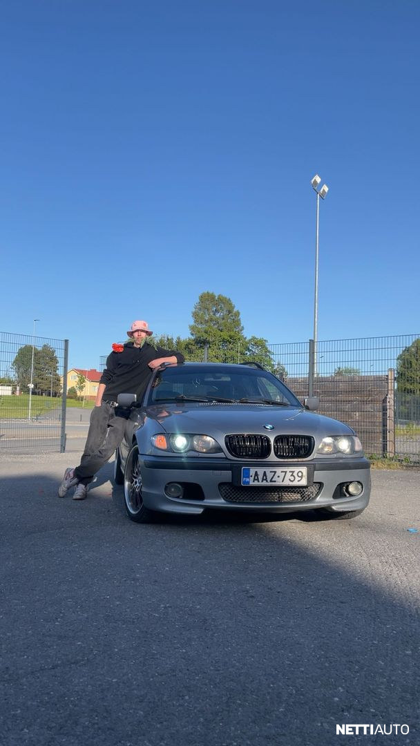 BMW 320
