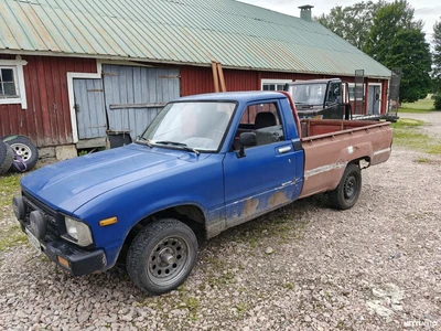 Toyota Hilux 1982, photo 7/7
