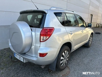 Toyota RAV4 2,0 VVT-i 4WD 2006, kuva 3/19