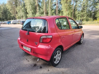 Toyota Yaris 1.0 VVT-i Linea Terra 2000, kuva 3/19