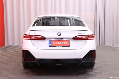 BMW i5 2024, photo 4/48