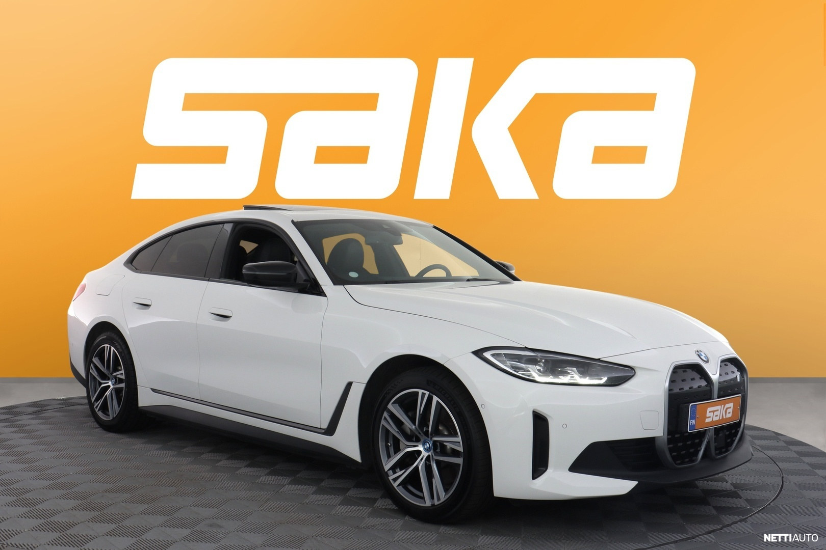 BMW i4