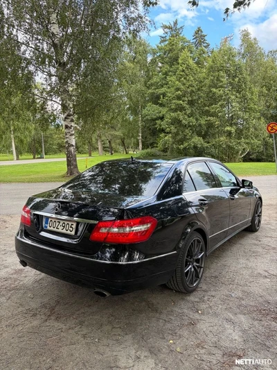 Mercedes-Benz E CDI BE Business 2010, kuva 3/9