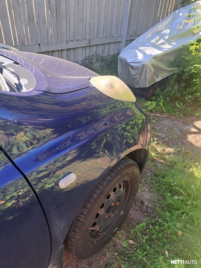 Nissan Micra 2004, photo 2/7