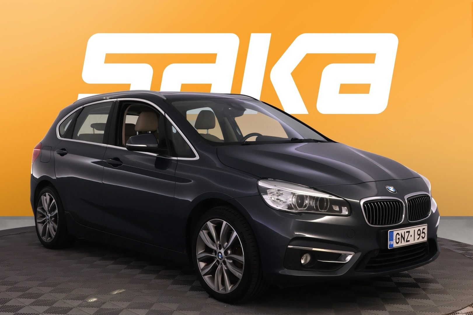 BMW 218