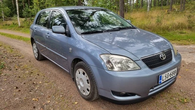Toyota Corolla 2004, kuva 7/10