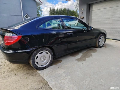 Mercedes-Benz C 180 2001, kuva 2/19