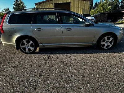 Volvo V70 2,4D Summum aut 2008, kuva 4/12