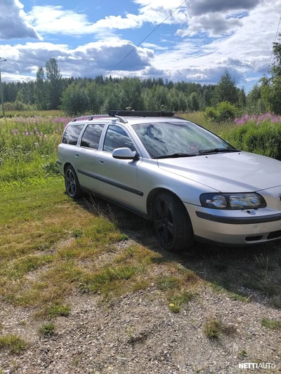 Volvo V70 2002, kuva 2/8