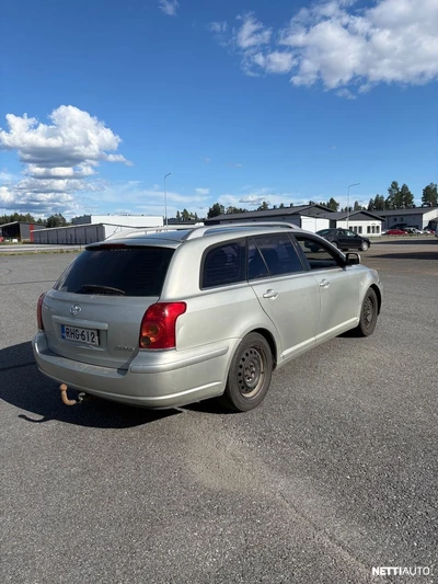 Toyota Avensis 2005, kuva 3/11