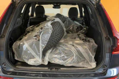 Volvo XC60 2026, photo 3/5