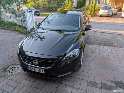 Volvo V40 D2 Business 2014, photo 2/17