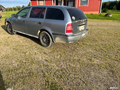 Skoda Octavia Combi 1,9 TDI Classic 66kW 2003, kuva 3/13