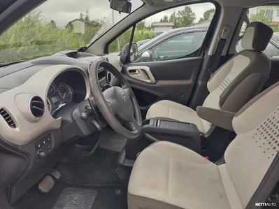 Citroen Berlingo 2011, photo 7/9