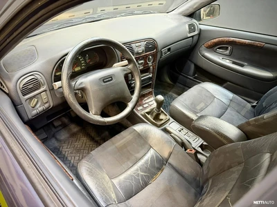 Volvo S40 1,9 T4 1998, kuva 4/23