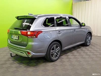 Mitsubishi Outlander PHEV 2018, kuva 2/10