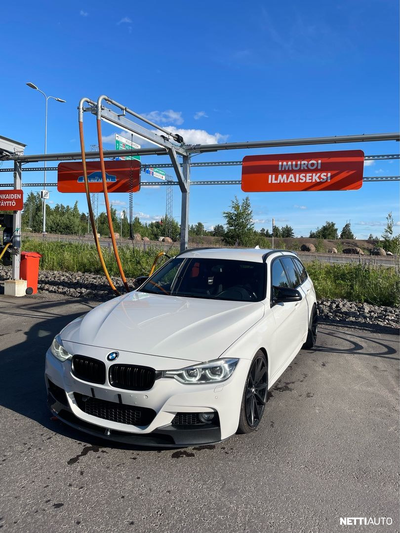 BMW 320