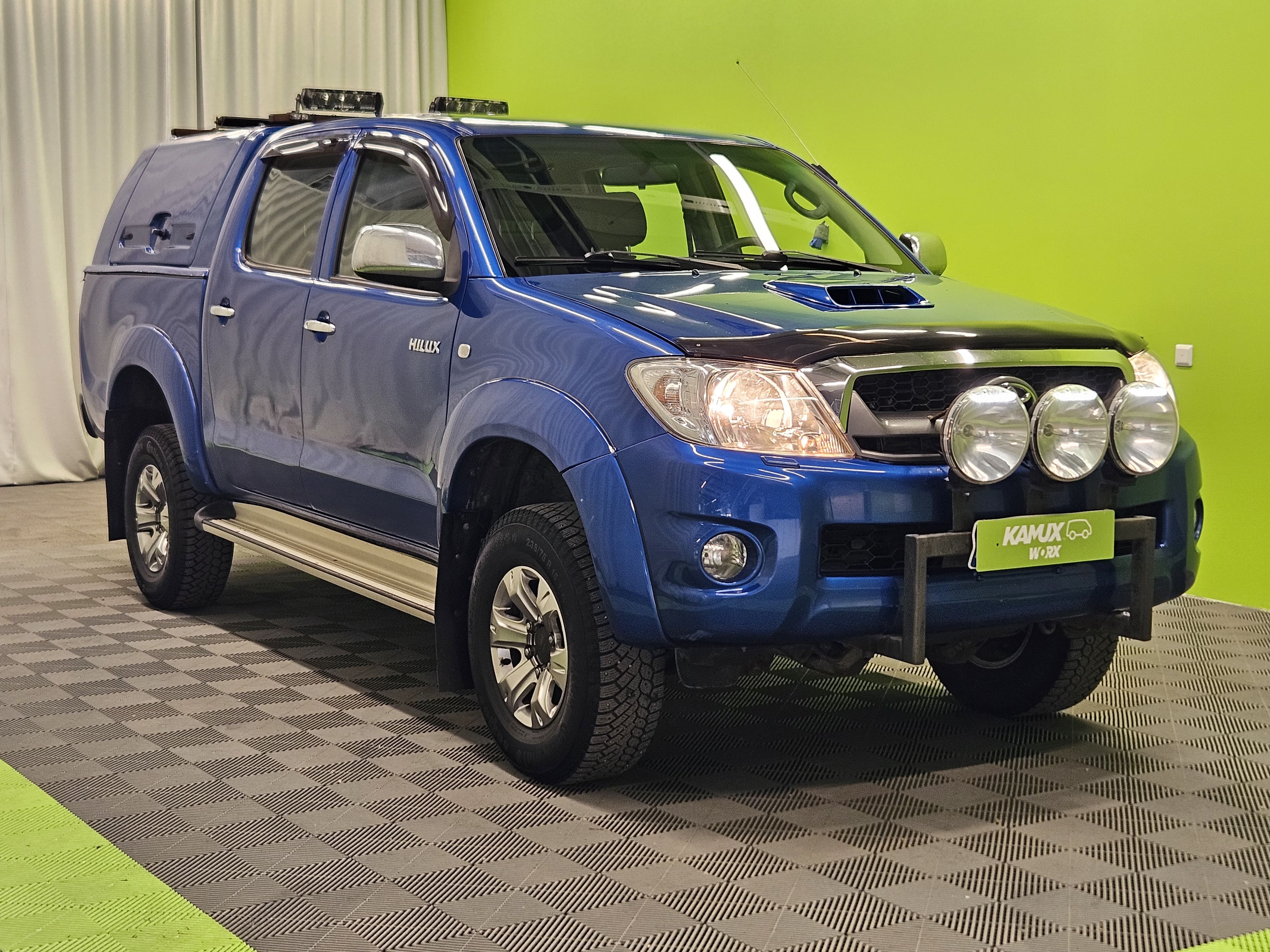 Toyota Hilux Double Cab 2,5 D-4D 120 4WD 5 -Paikkainen