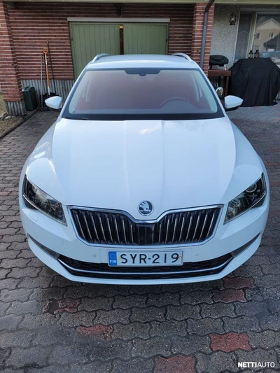 Skoda Superb 2019, kuva 2/15