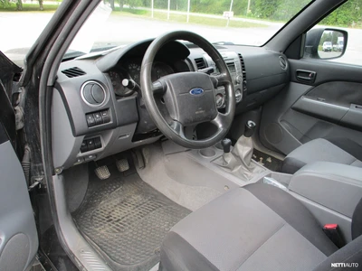 Ford Ranger Pick-Up Super Cab 2,5TD 4x4 2007, photo 7/10