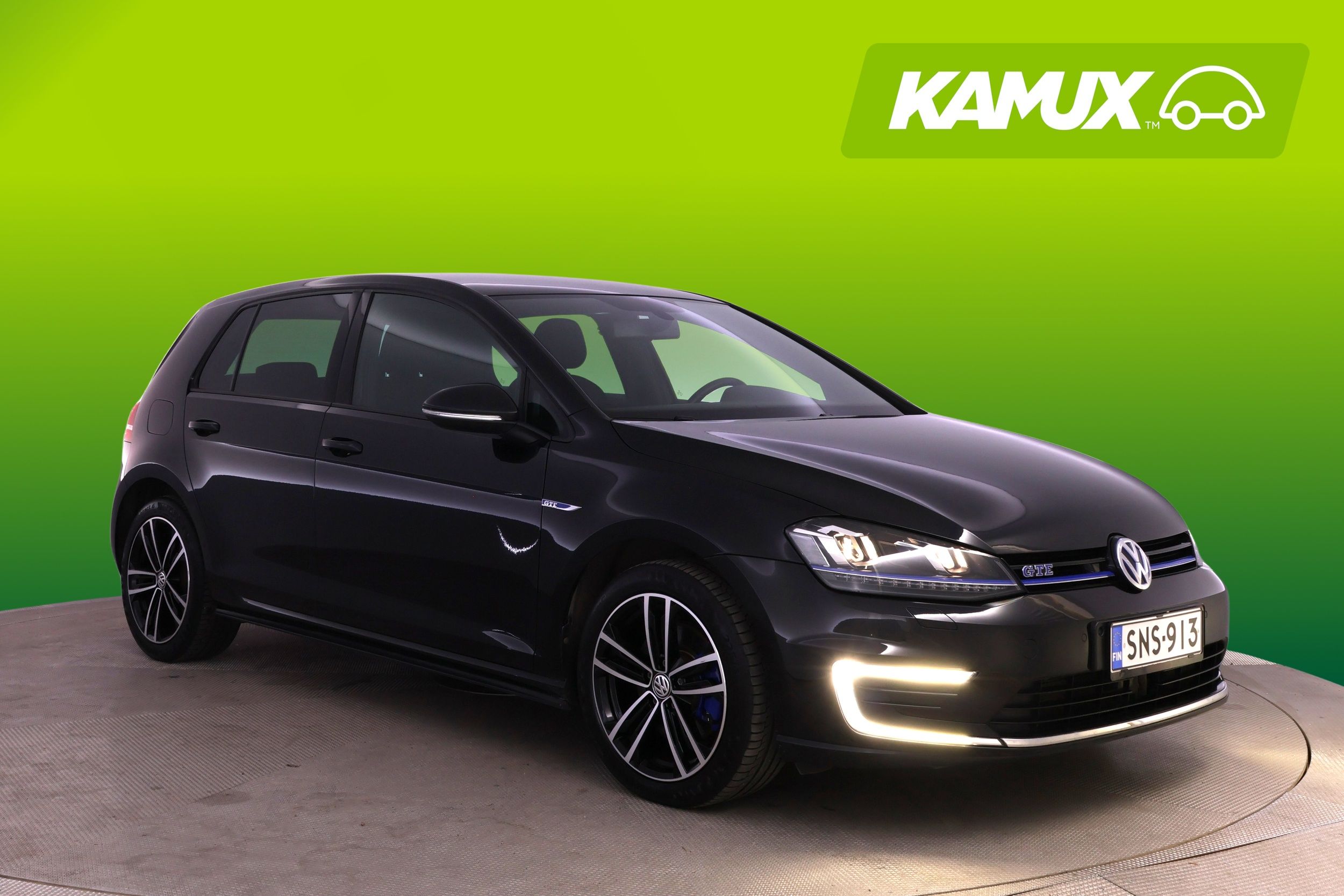 Volkswagen Golf GTE Plug-In Hybrid 150 kW (204 hv) DSG - 3-om Suomi-auto!