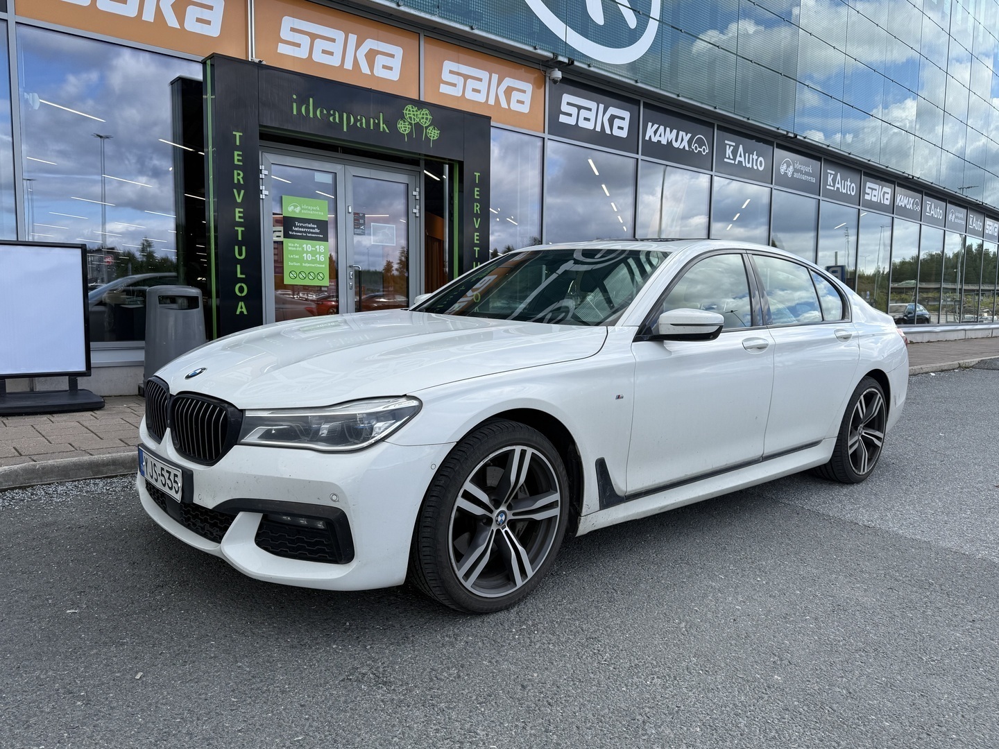 BMW 730
