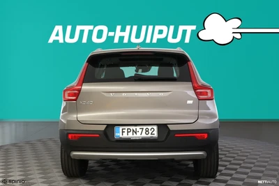 Volvo XC40 2021, photo 3/51