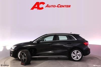 Audi A3 2022, photo 2/25