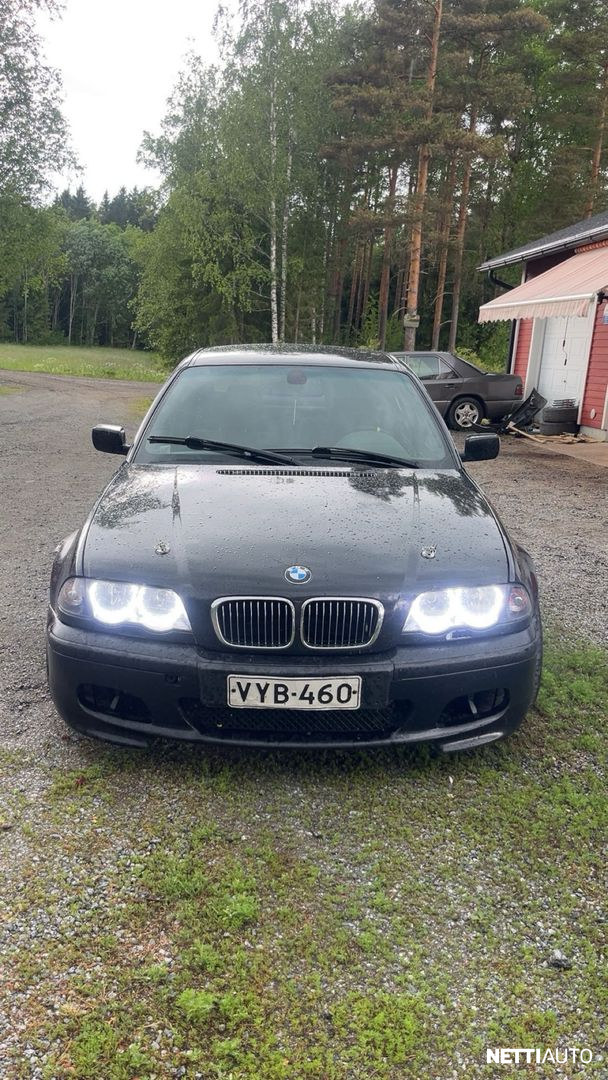 BMW 320