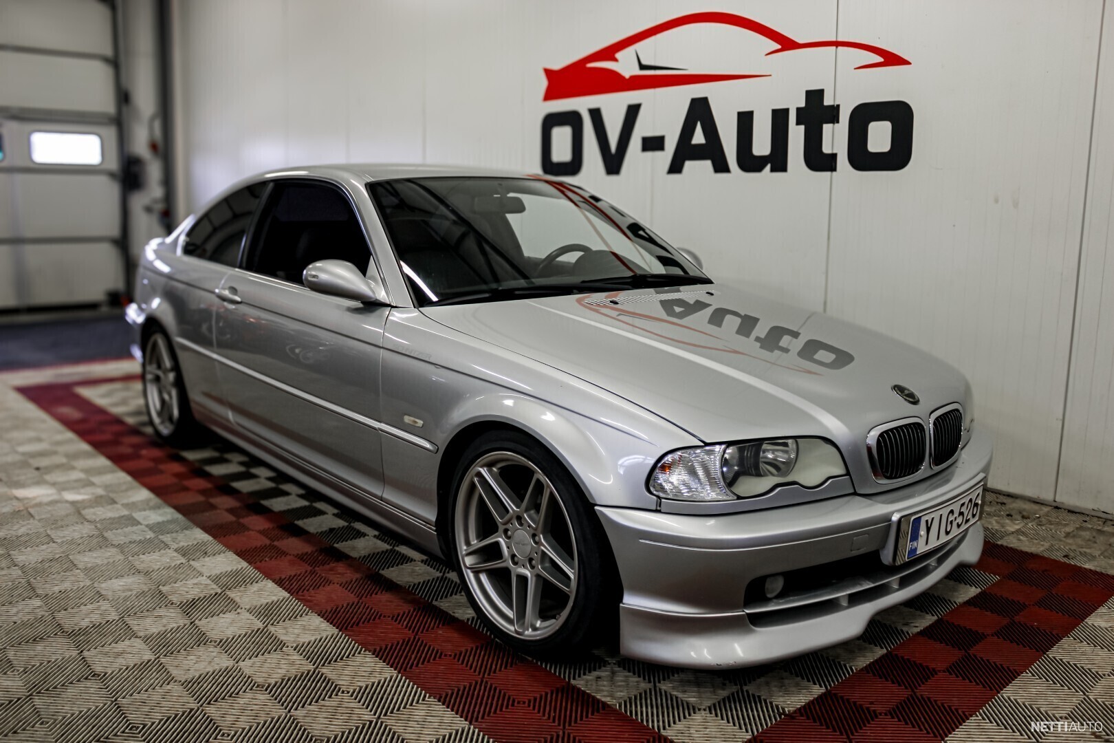 BMW 323