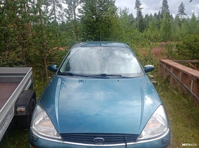 Ford Focus Sedan 2000, photo 5/11