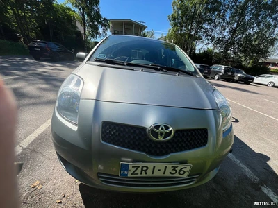 Toyota Yaris 1,0 VVT-i Linea Terra 5ov 2006, kuva 3/8